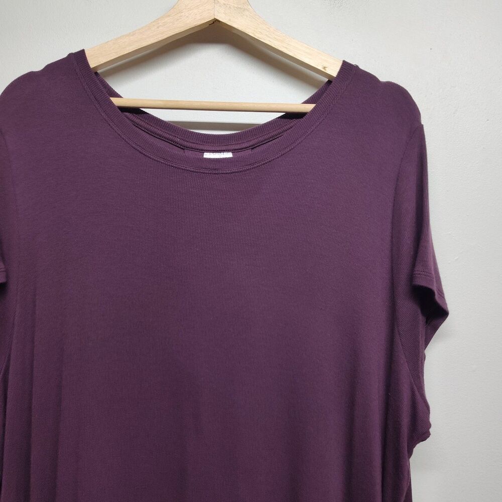 Athleta 2 Shirts Bundle Women Size XL Black Maroon Short Sleeve Stretch Active - Picture 11 of 16